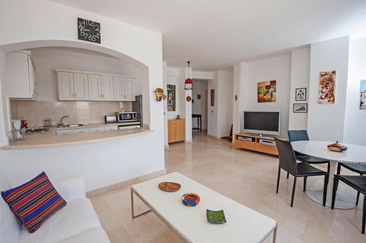 Overlooking Pool & Lagoon For Rent In Sabina El Gouna Egypt Appartement